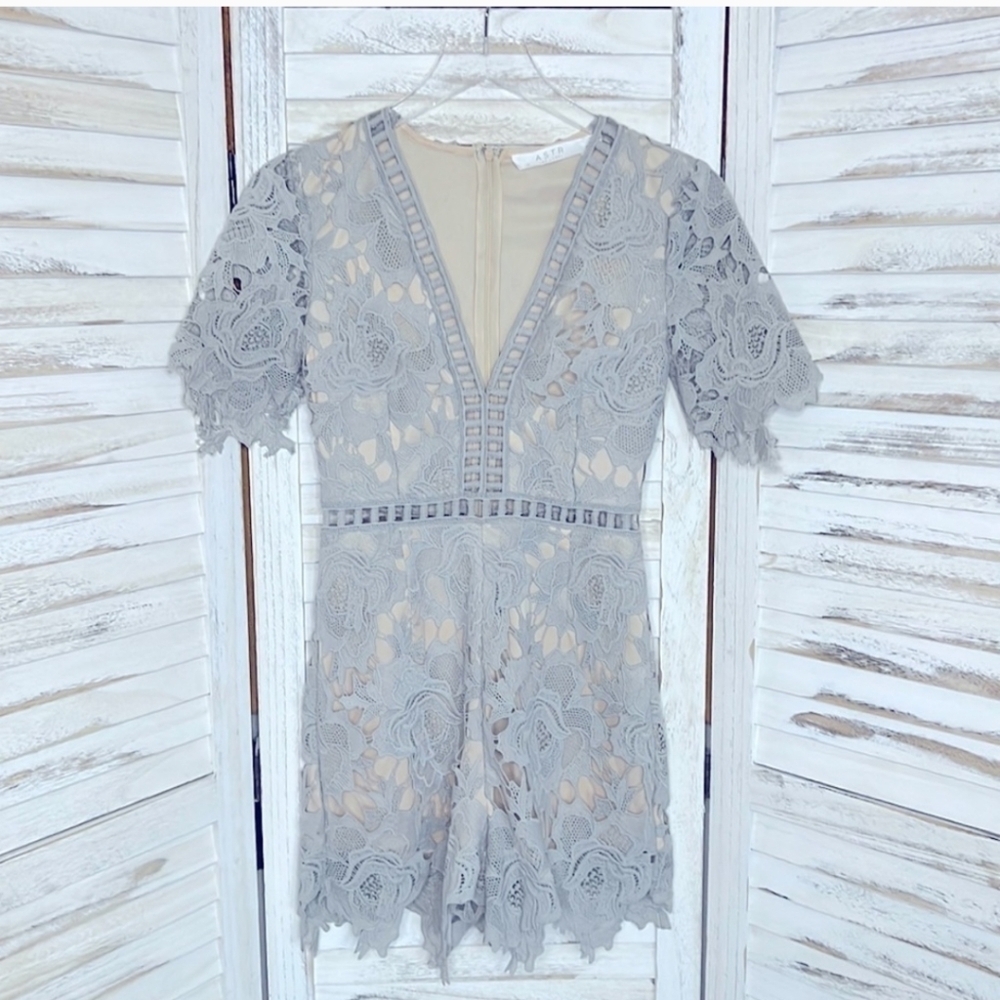ASTR the Label Lace Romper Small Gray LNC - Picture 3 of 11